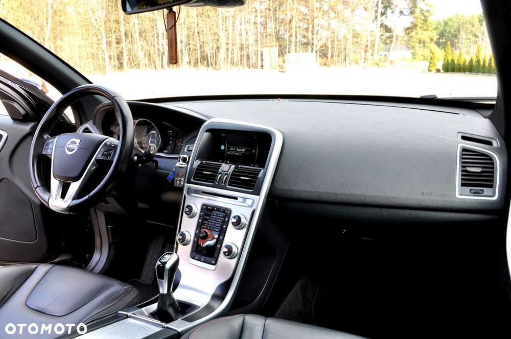 Volvo XC 60 D4 Ocean Race - 27