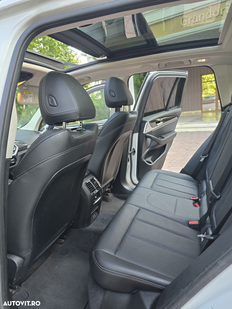 BMW X3 xDrive20d AT MHEV - 25
