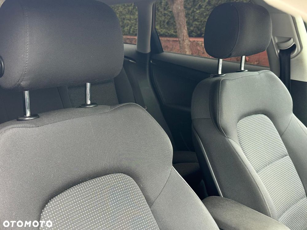 Audi A3 Sportback 1.6 Ambiente - 12