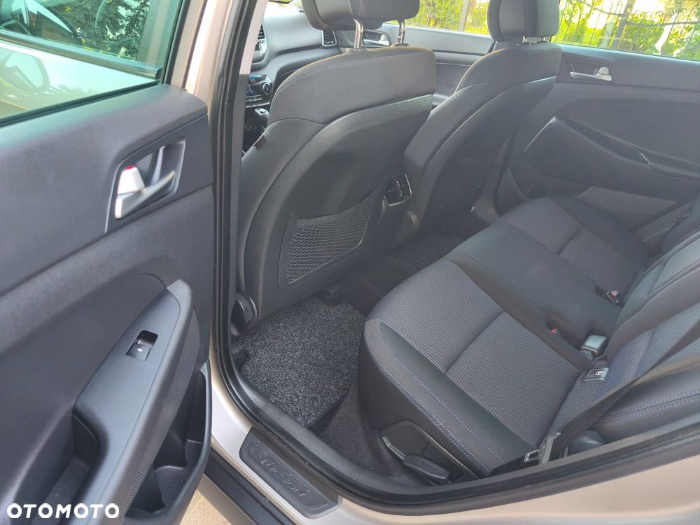 Hyundai Tucson 1.6 GDi 2WD Select - 15