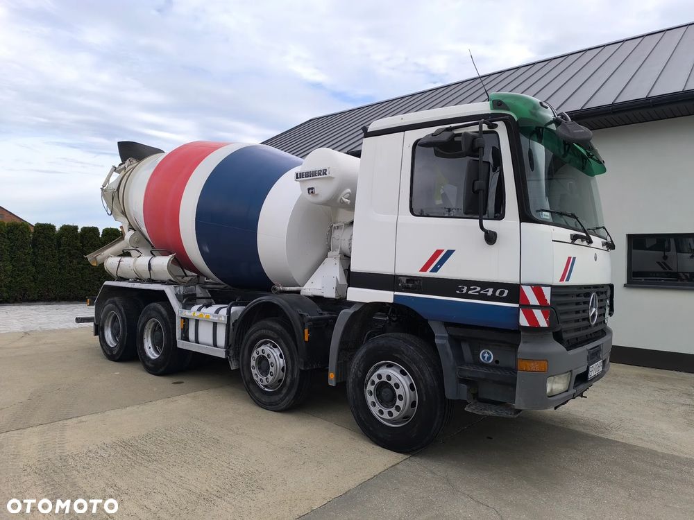 Mercedes-Benz Actros - 4