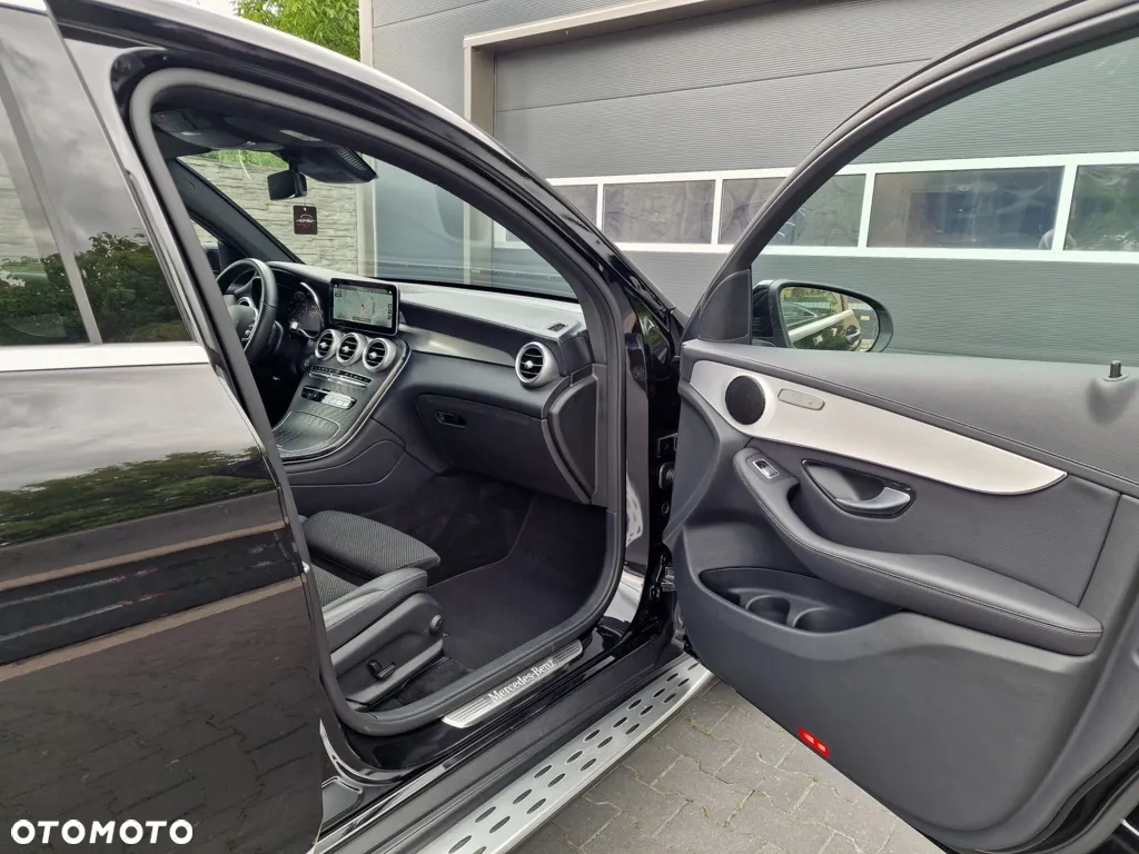 Mercedes-Benz GLC GLC-Coupe 300 de 4Matic 9G-TRONIC AMG Line - 18