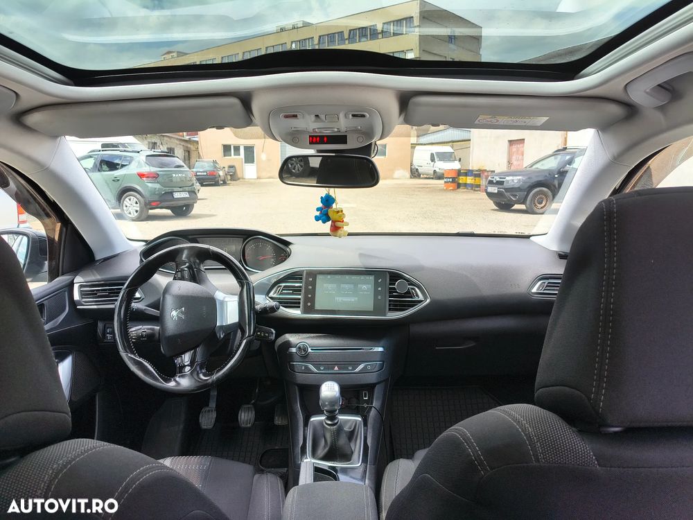 Peugeot 308 - 16