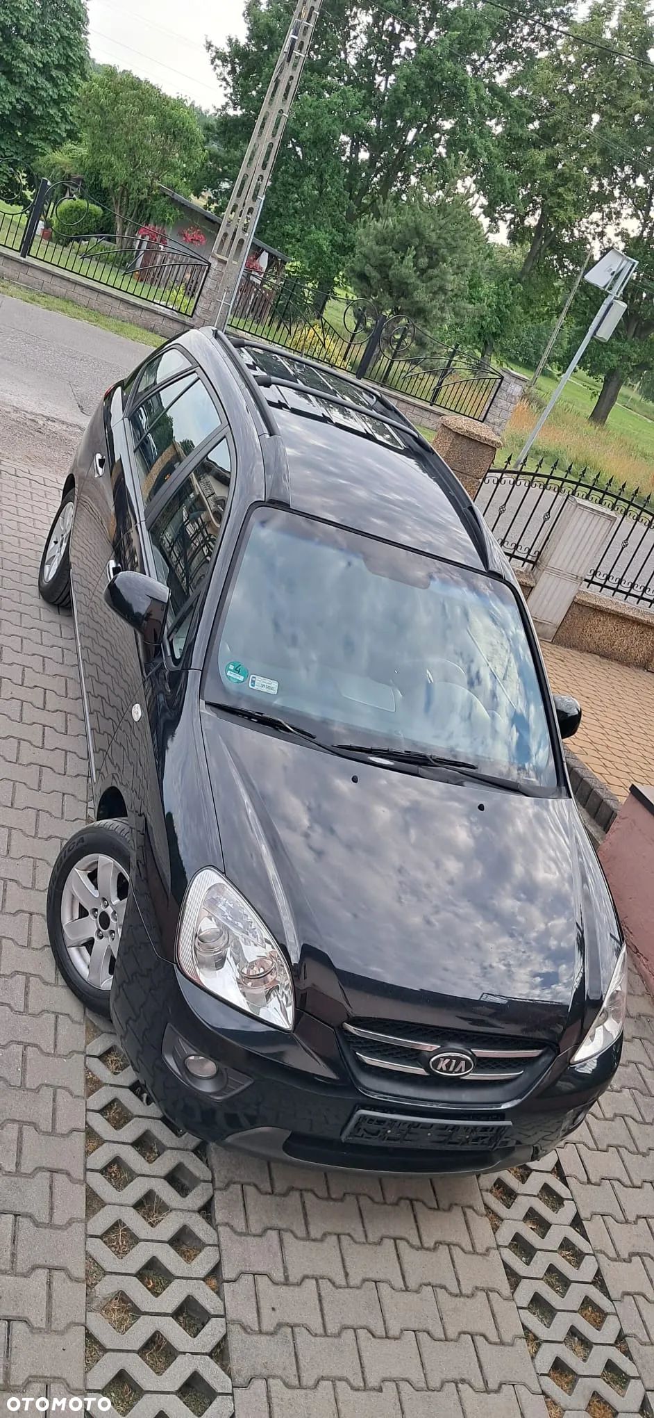 Kia Carens 2.0 CRDi Tour - 1