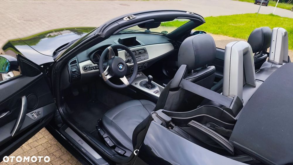 BMW Z4 3.0i - 18