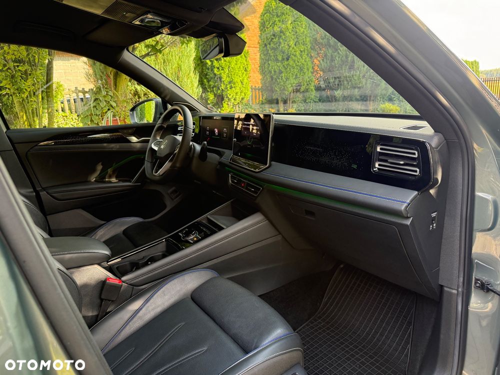 Volkswagen Tiguan 2.0 TDI 4Mot R-Line Plus DSG - 32