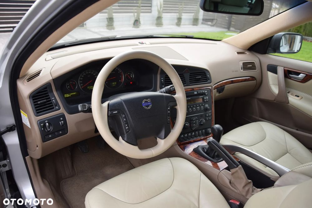 Volvo V70 2.5T AWD Summum - 23