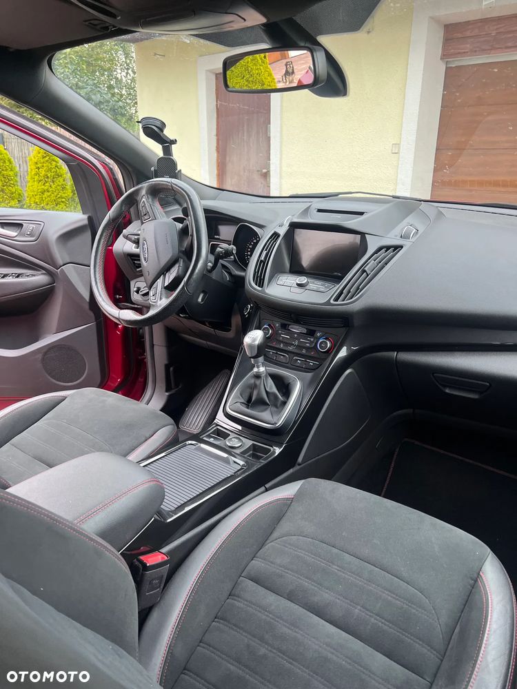 Ford Kuga 1.5 EcoBoost FWD ST-Line X - 13