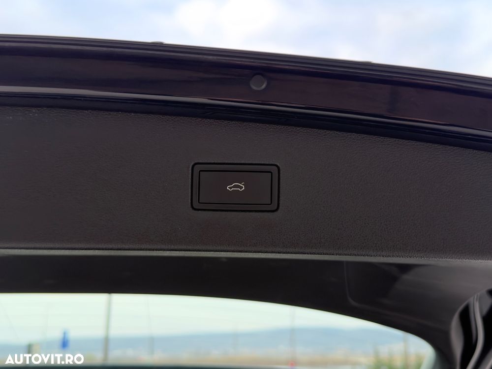 Volkswagen Tiguan 2.0 TDI SCR 4MOTION DSG R-Line - 11