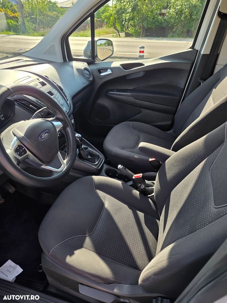 Ford Courier - 14