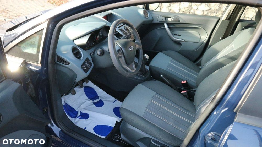 Ford Fiesta 1.25 Trend - 13