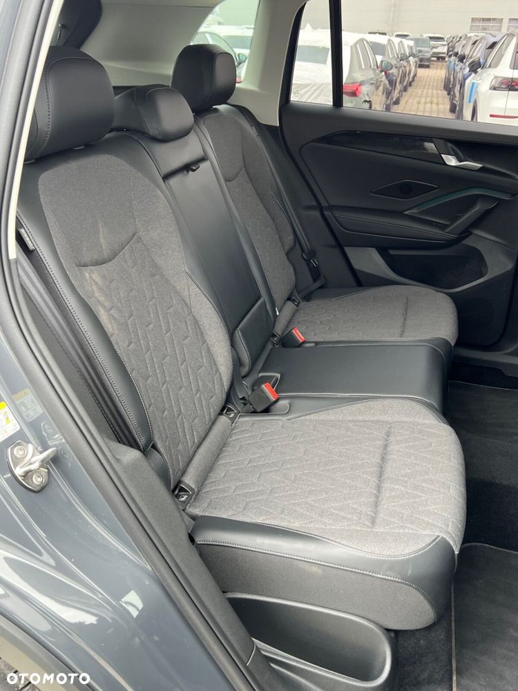 Volkswagen Tiguan - 8