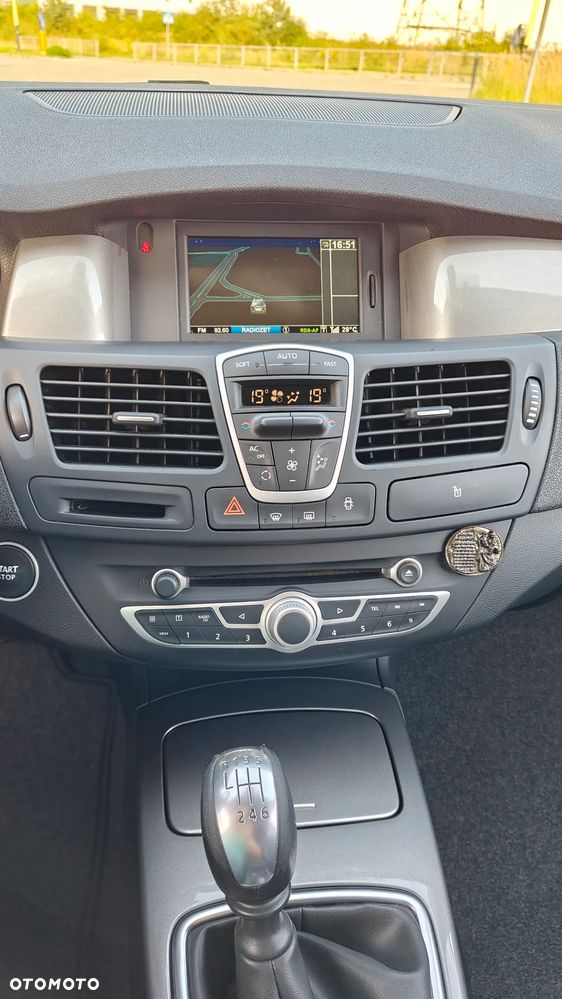 Renault Laguna ENERGY dCi 130 FAP Start-Stop Paris Business - 13
