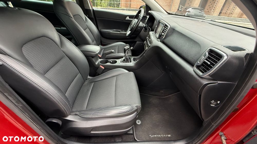 Kia Sportage 2.0 CRDI 4WD Vision - 24