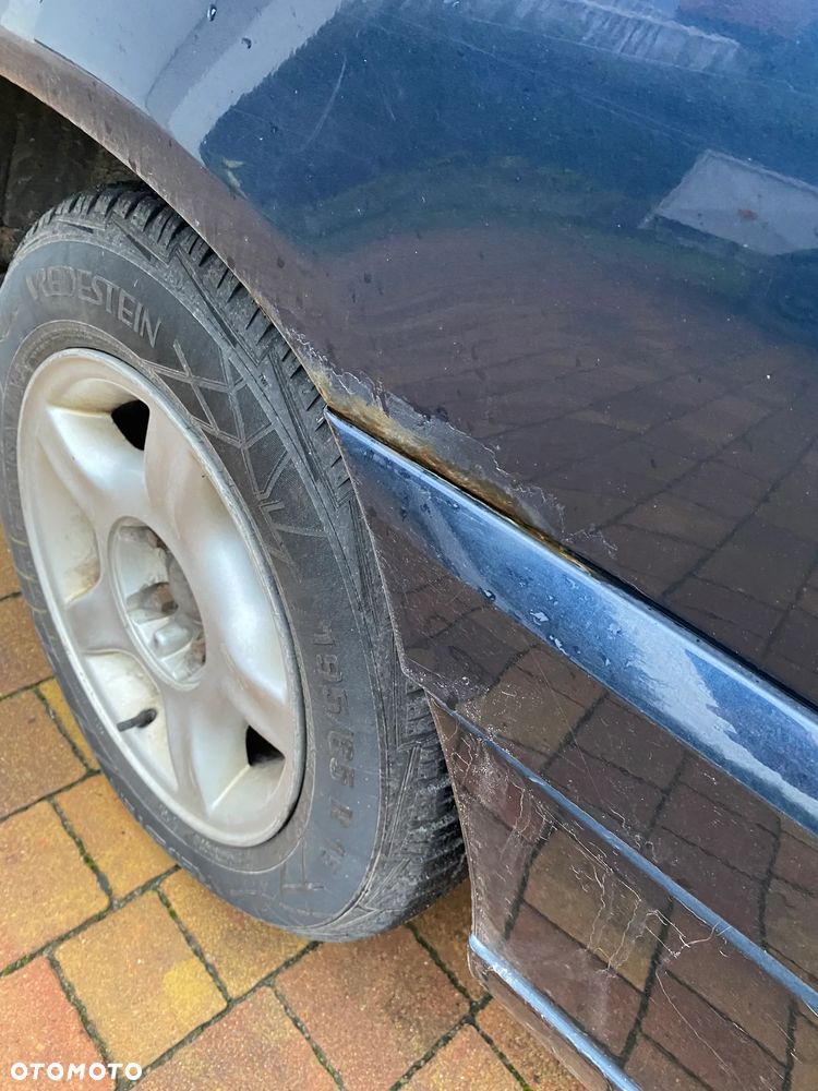 Opel Omega 2.2 Base / Club - 11