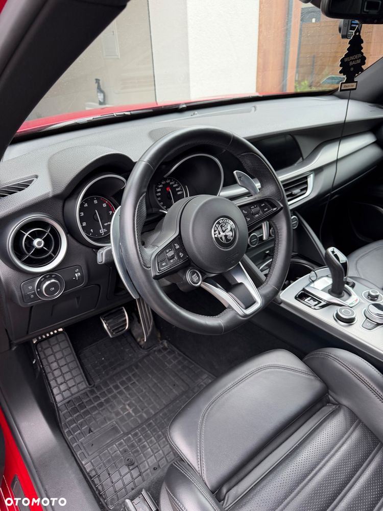 Alfa Romeo Stelvio 2.0 Turbo Veloce Q4 - 9