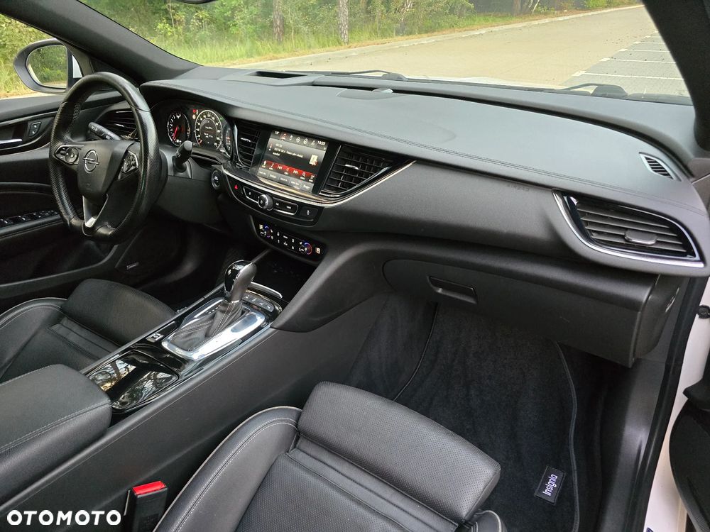 Opel Insignia 2.0 T 4x4 GSi S&S - 14