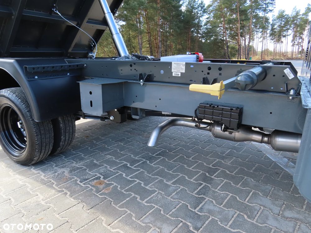 Iveco DAILY 35C16 163 KM Wywrotka Kiper Wywrot x 3 Strony 3211 mm Długi Renomowanej Firmy SCATTOLINI HAK 3500 Kg 53 Tys Km Przeb. Stan Auta NOWY POLECAM - 12