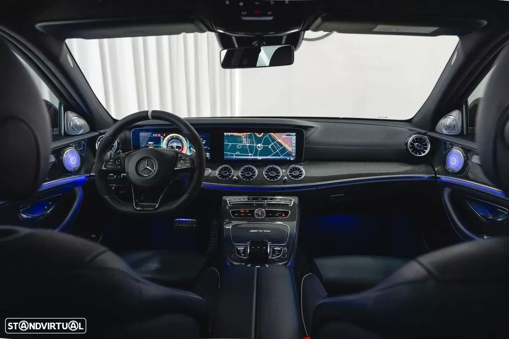 Mercedes-Benz E 63 AMG S 4-Matic+ - 29