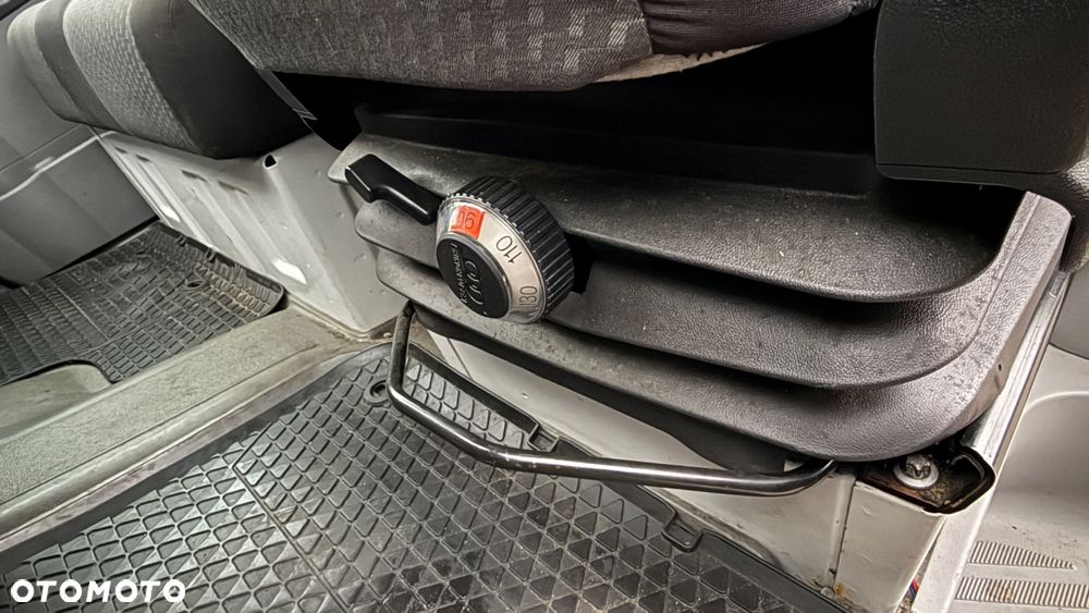 Volkswagen Crafter 2.0 TDi Chłodnia + Grzanie Kontener Winda - 17