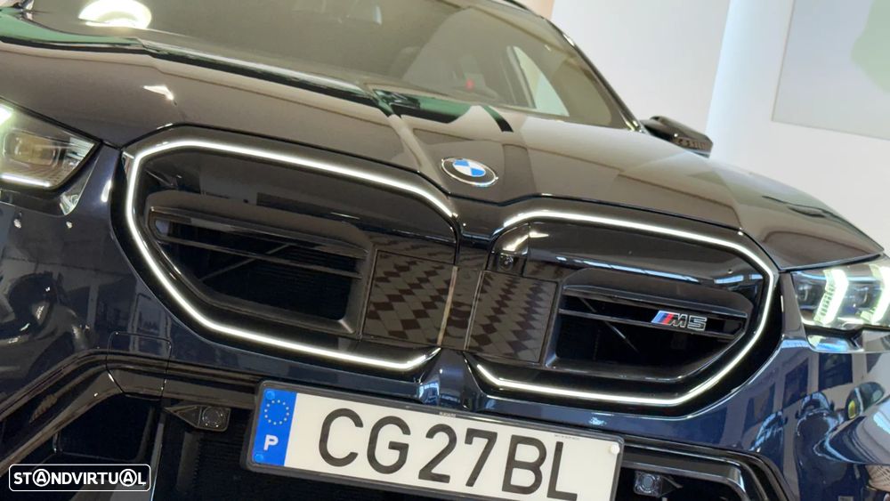 BMW M5 Touring xDrive - 16