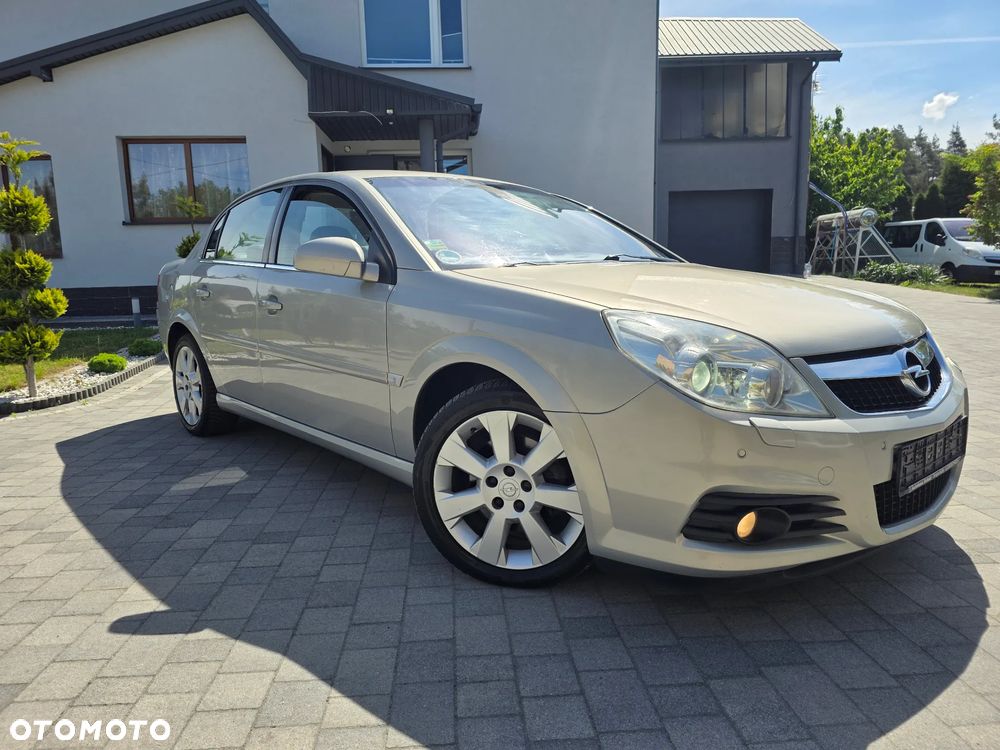 Opel Vectra 2.0 Turbo Cosmo - 1