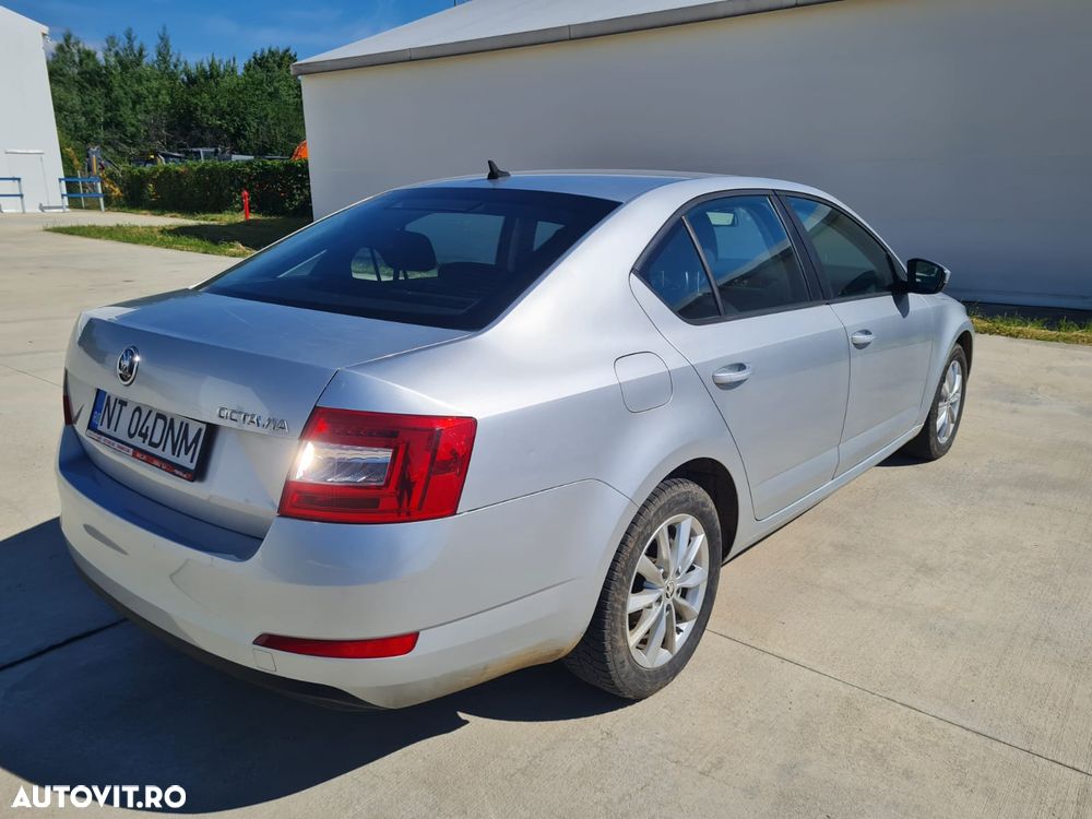 Skoda Octavia 1.6 TDI Ambition - 7