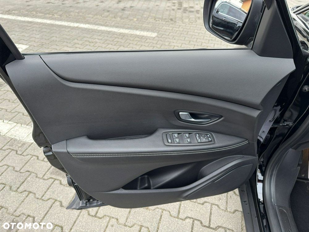 Renault Scenic - 16