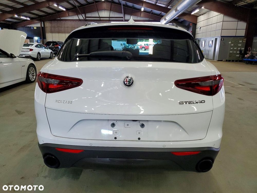 Alfa Romeo Stelvio 2.0 Turbo Q4 - 5