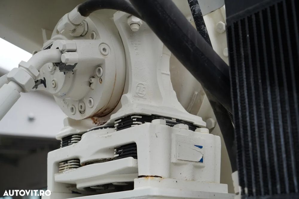 Renault C 430 / 8X4 / BETONIERĂ / MIXER 9 M3 / JANTE DIN ALIAJ / EURO 6 / - 17