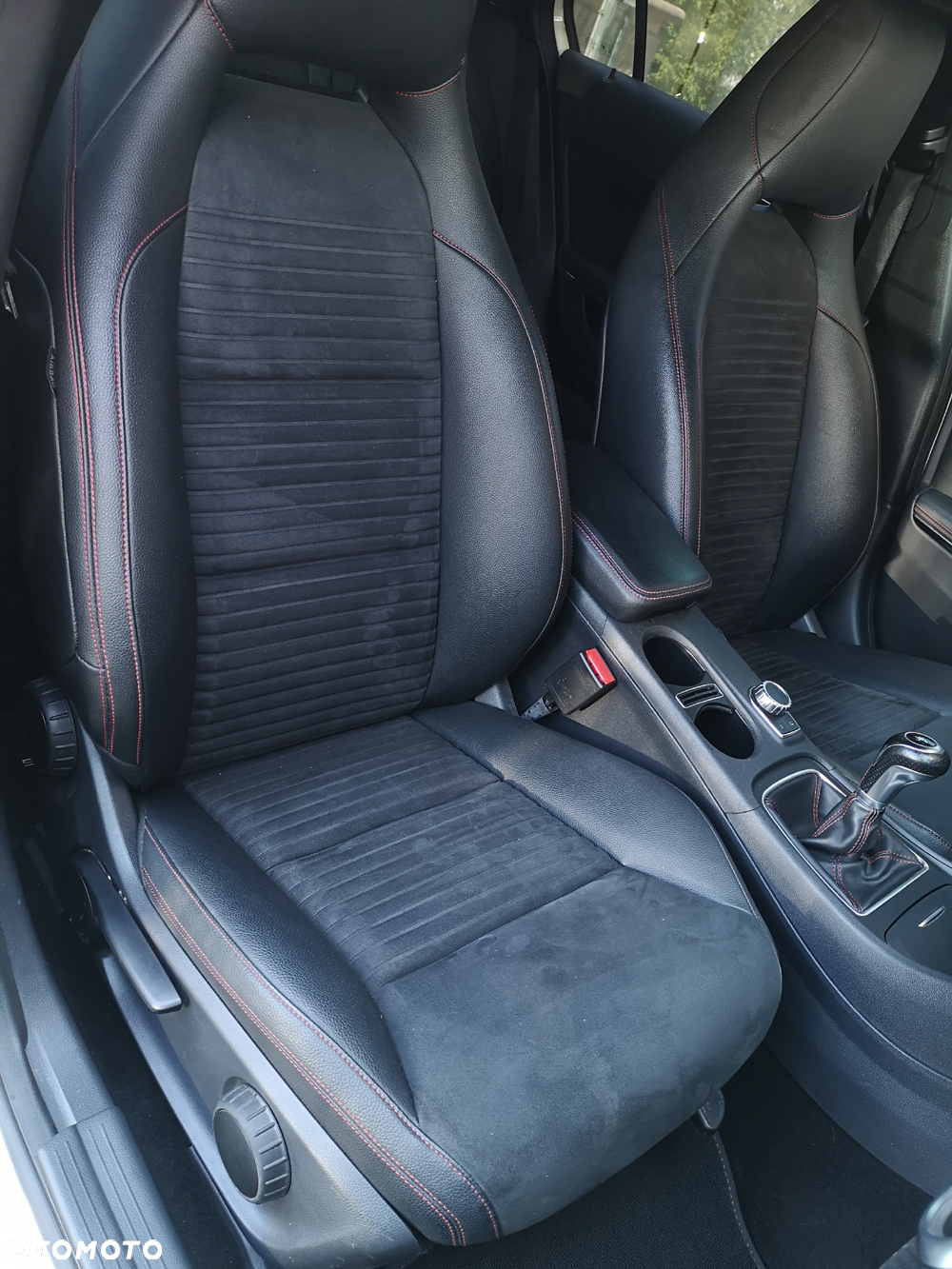 Mercedes-Benz Klasa A 200 AMG Line - 28
