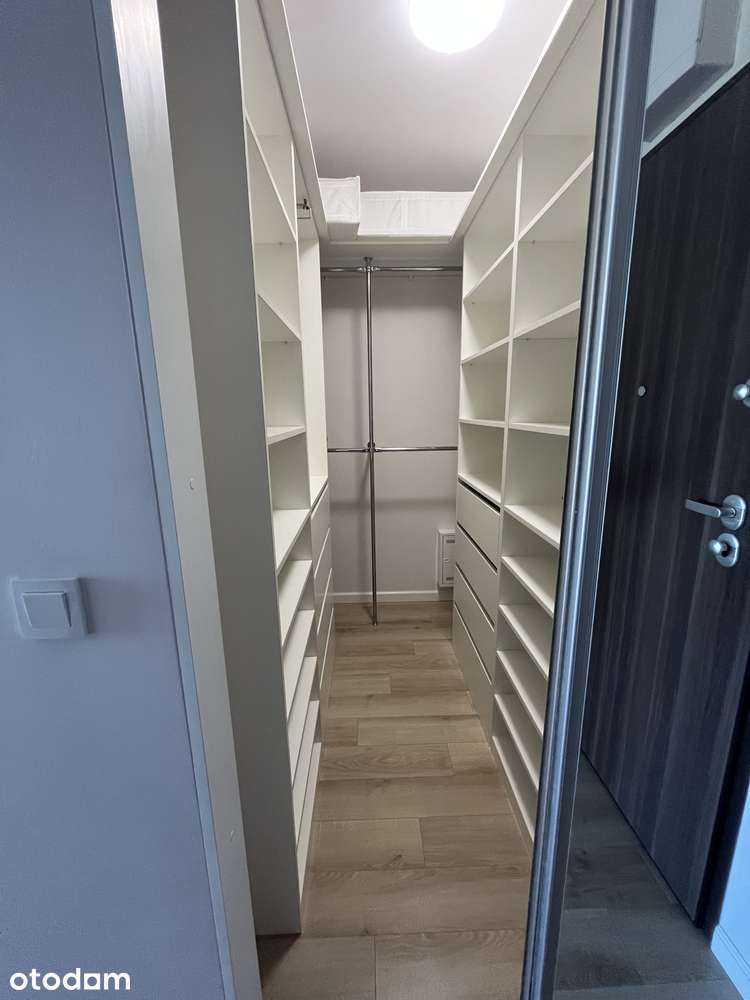 Mokotów, Garażowa - 40m2 - 2 pokoje