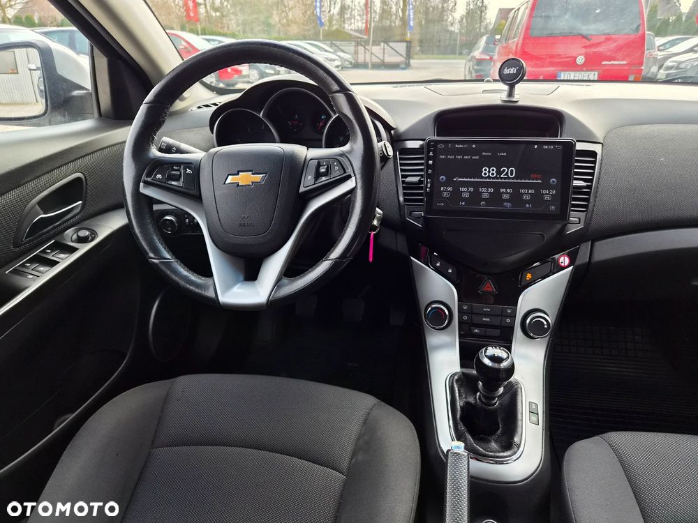Chevrolet Cruze - 8