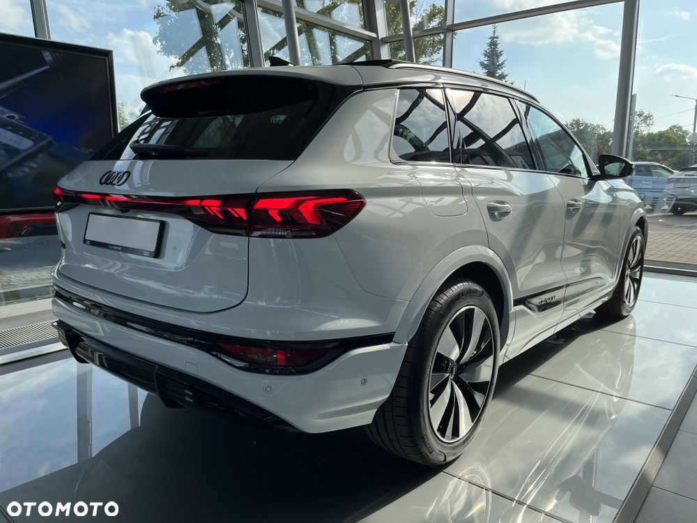Audi Q6 e-tron - 6