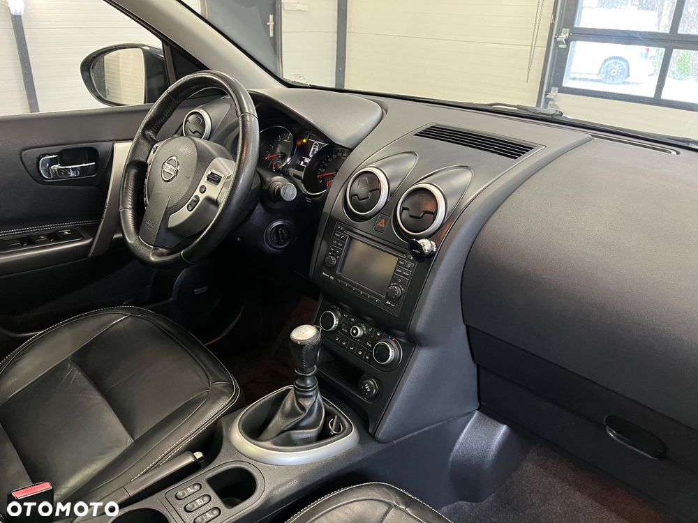 Nissan Qashqai+2 - 27