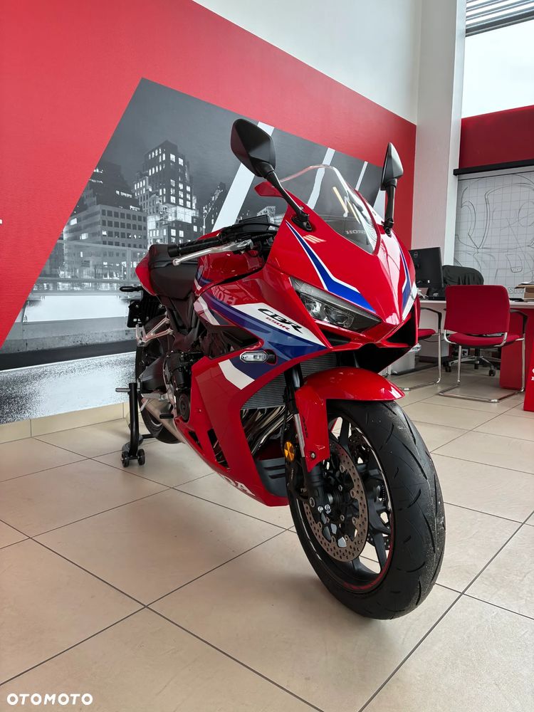 Honda CBR - 2