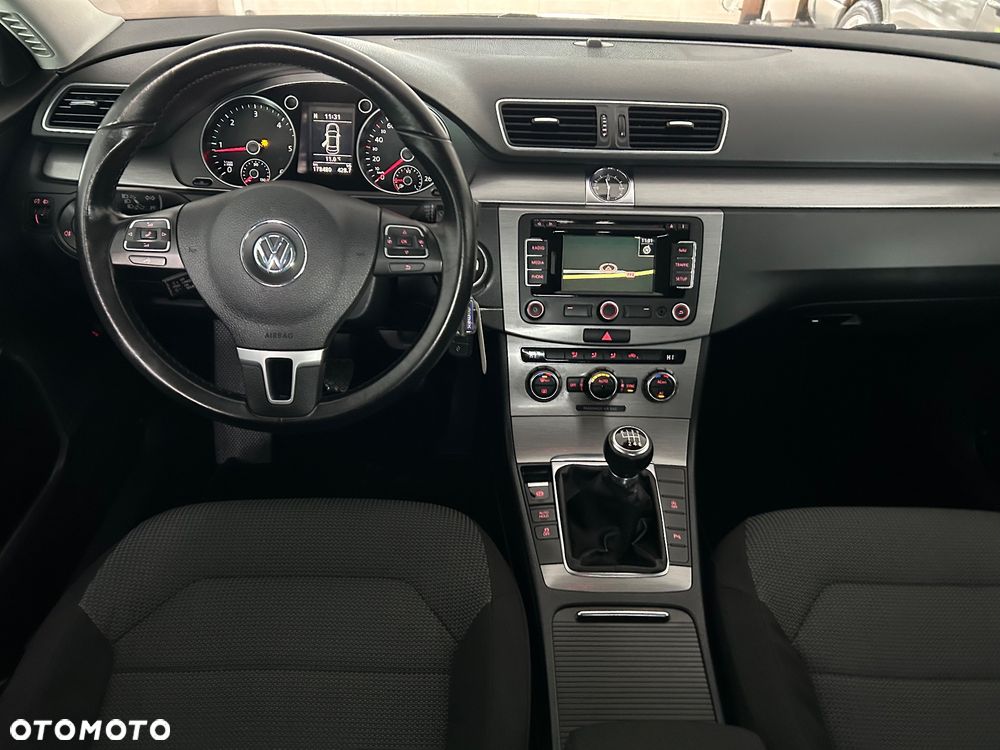 Volkswagen Passat Variant 1.6 TDI (BlueMotion Technology) Comfortline - 22