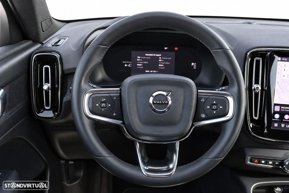 Volvo XC 40 Recharge Core - 16