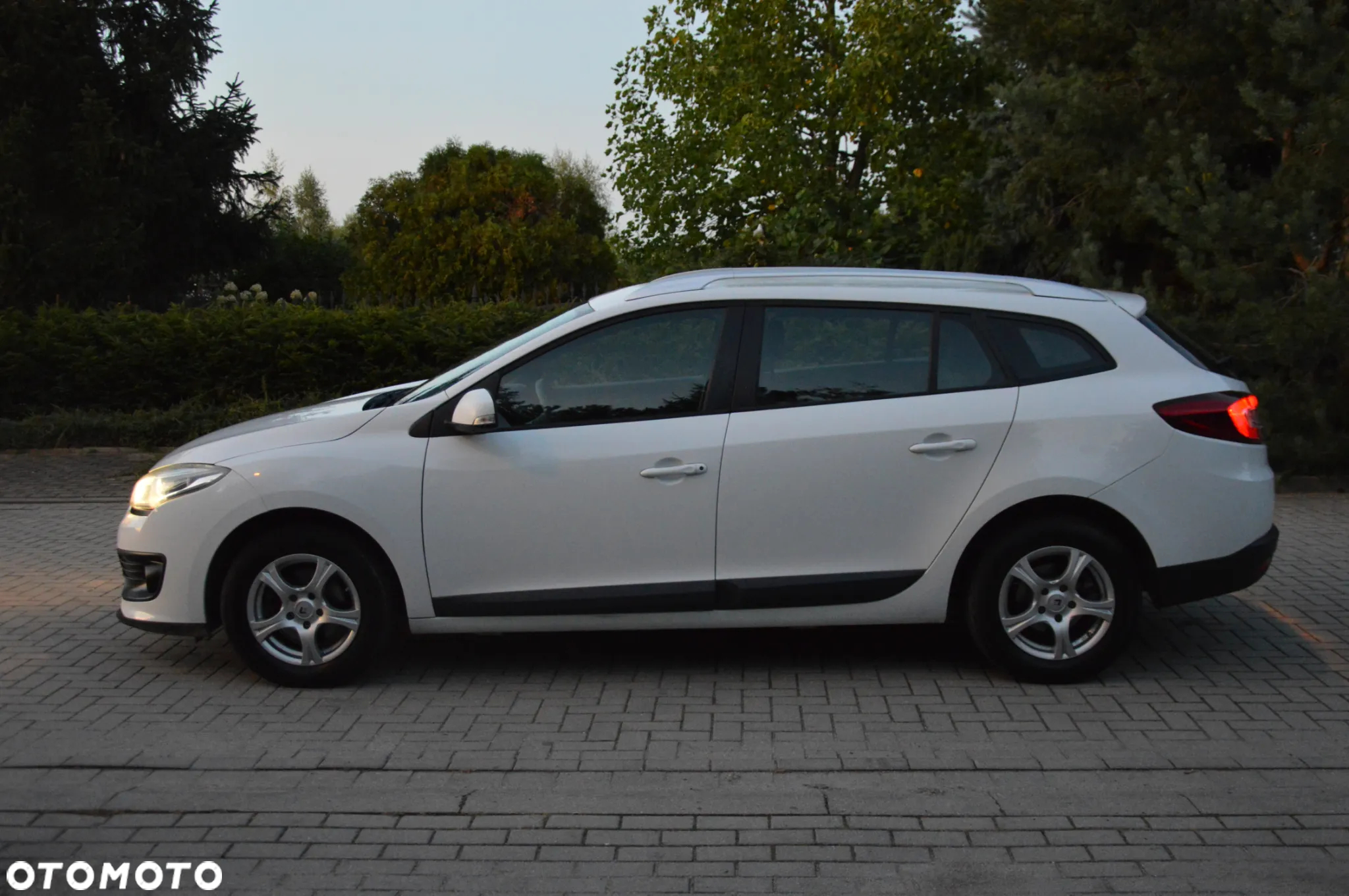 Renault Megane 1.6 16V 110 Authentique - 5