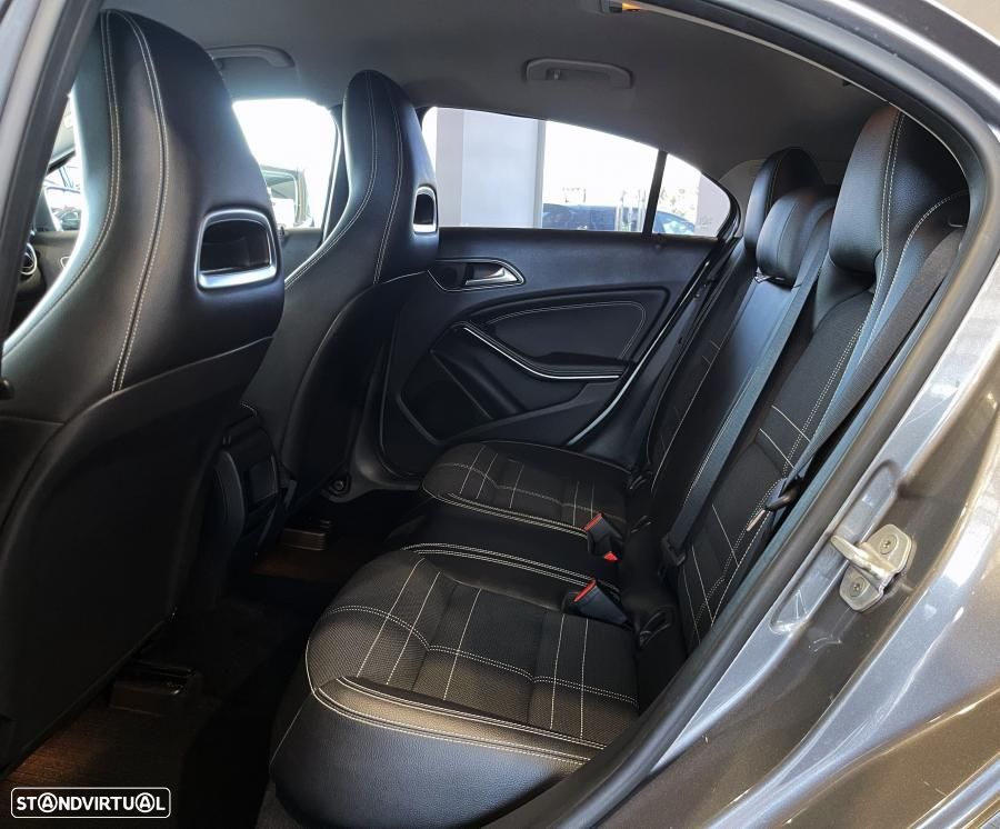 Mercedes-Benz A 180 CDi BE AMG Line Aut. - 24