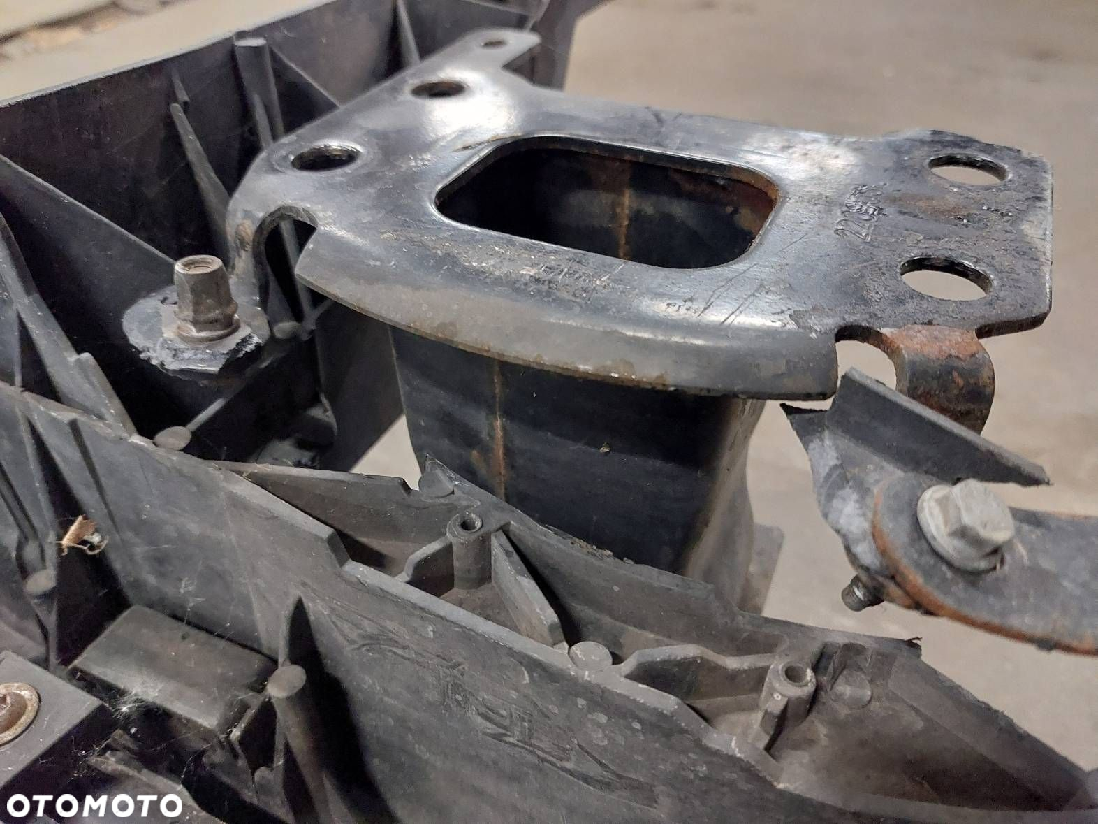 PAS PRZEDNI WZMOCNIENIE CZOŁOWE CHŁODNICE ALTEA XL 1.6 8V 1K0959455EF - 6