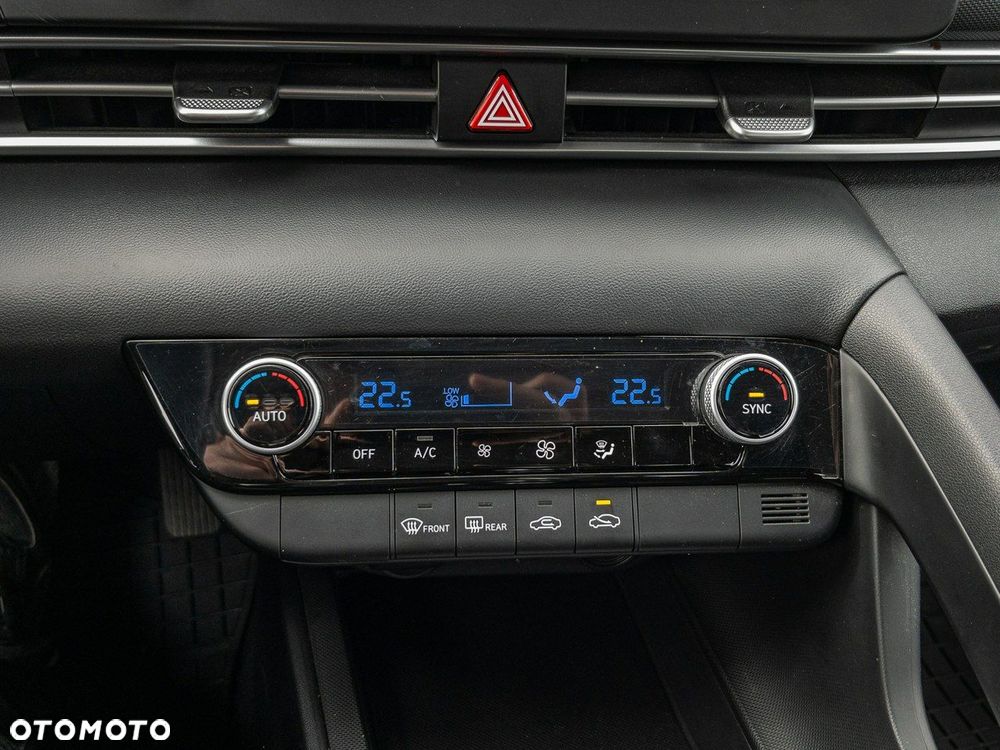 Hyundai Elantra - 19