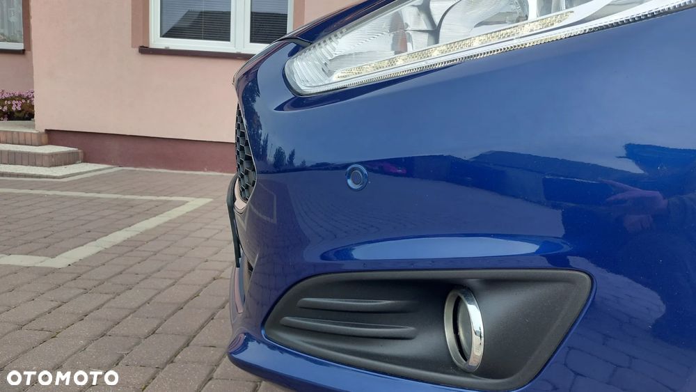 Ford Fiesta - 34