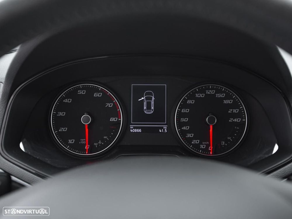 SEAT Arona - 16