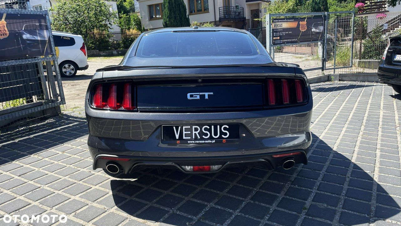 Ford Mustang 5.0 V8 GT - 5