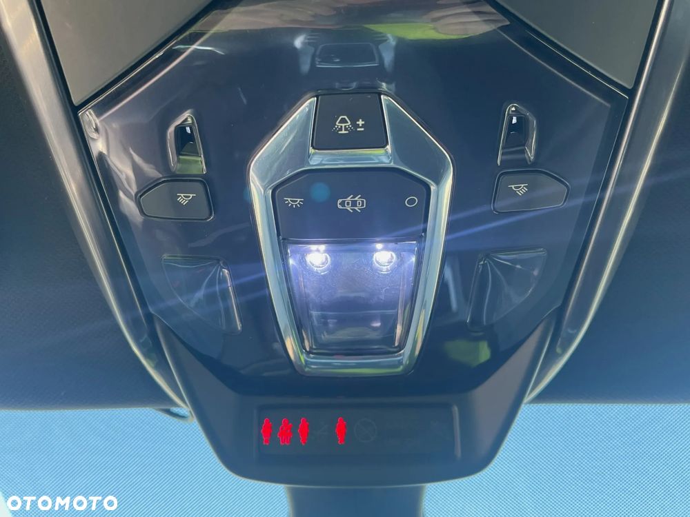 Citroën DS5 e-HDi 110 EGS6 Chic - 24