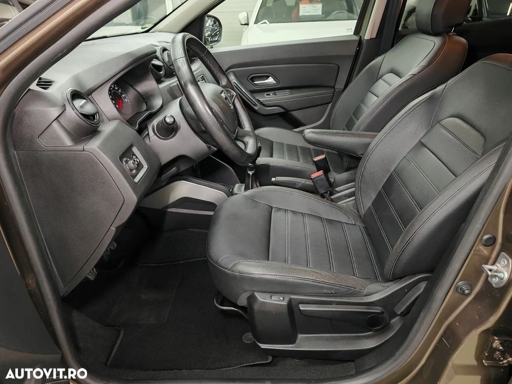 Dacia Duster 1.6 SCe Prestige jante 17" - 10