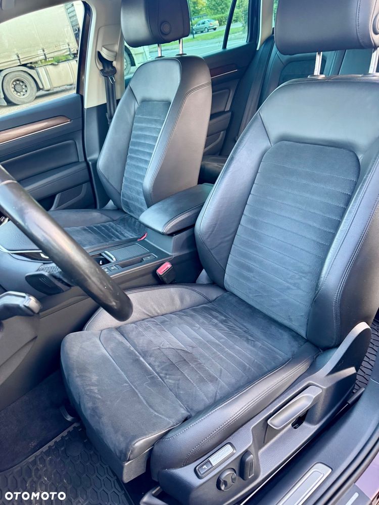 Volkswagen Passat - 19
