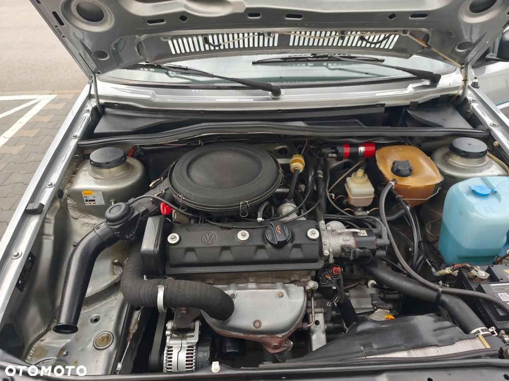 Volkswagen Golf 1.3 - 15