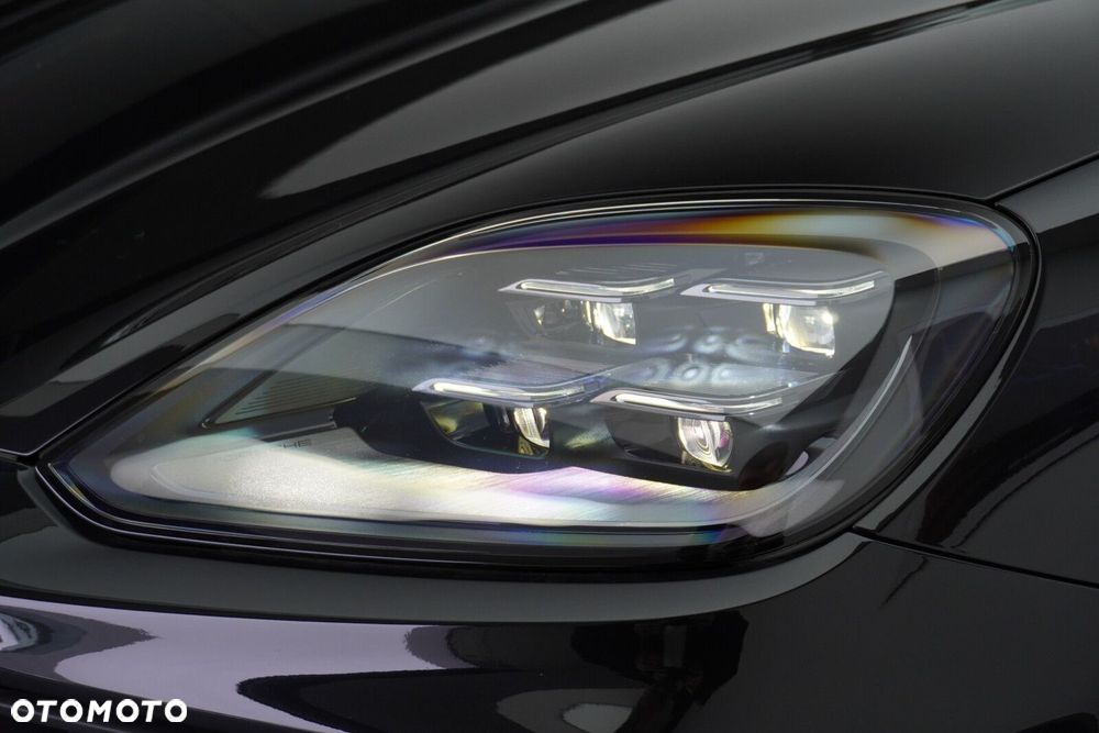 Porsche Cayenne S - 8